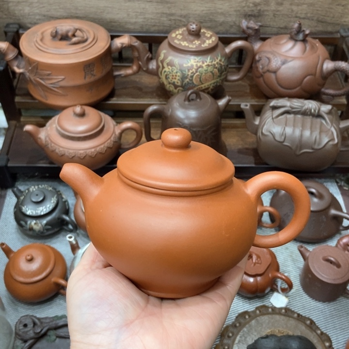 紫砂茶壶紫色紫色