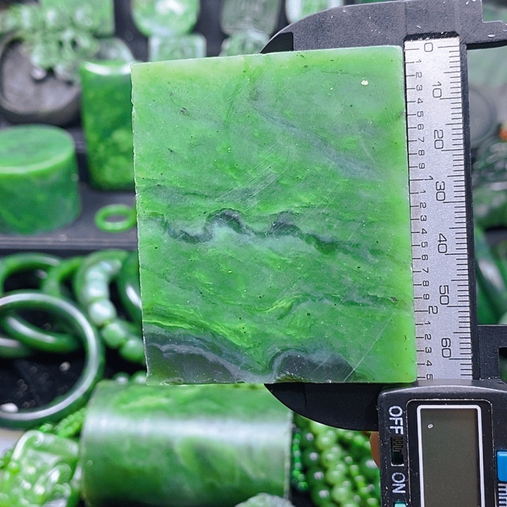 和田玉（碧玉）未镶嵌手链