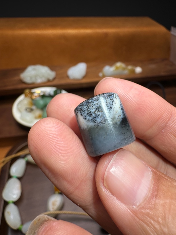 和田玉勒子青花玉