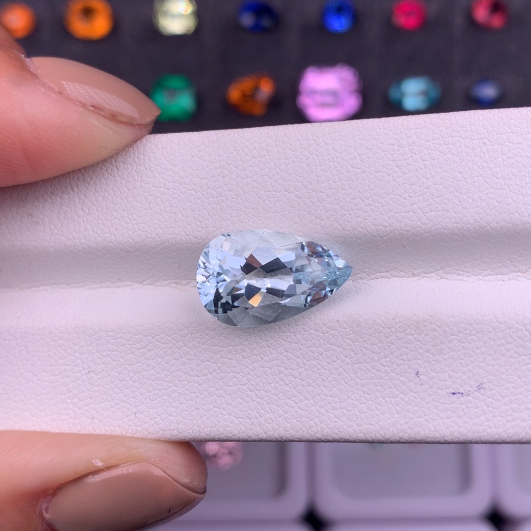 海蓝宝石裸石未镶嵌5.31ct全净无暇4A