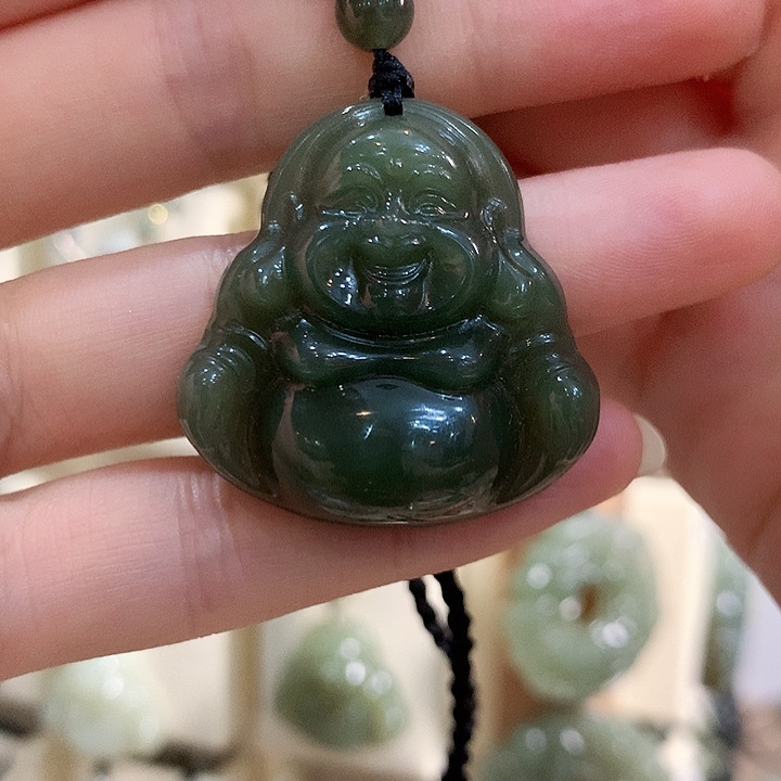 和田玉未镶嵌颈饰且**惜