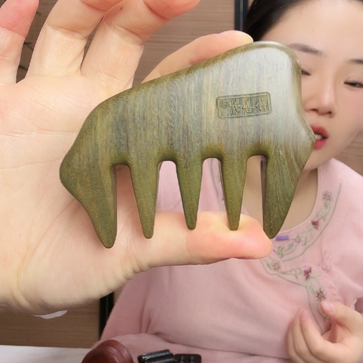 绿檀木理疗梳子二等品