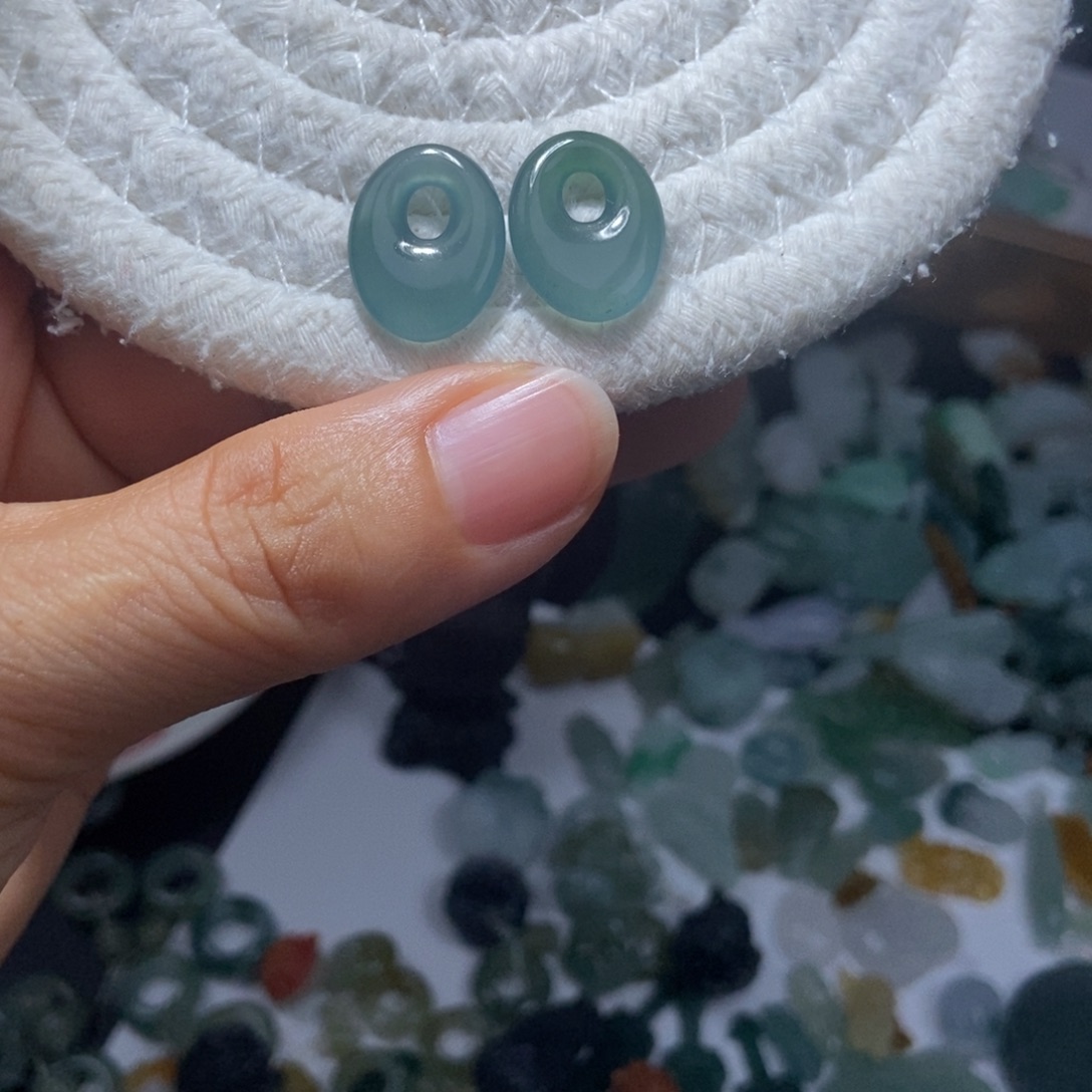 定制翡翠未镶嵌翡翠17.2*12.9*2.7