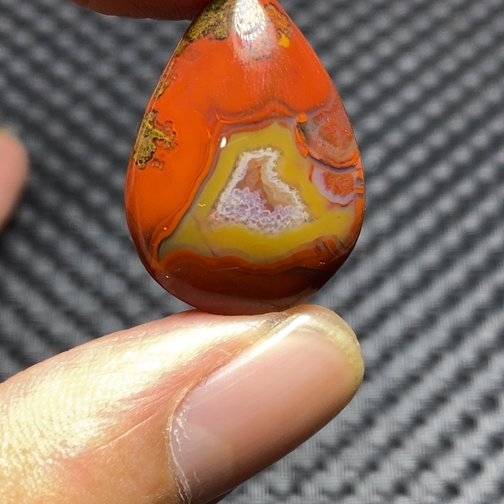 玛瑙/玉髓颈饰未镶嵌天**鹰