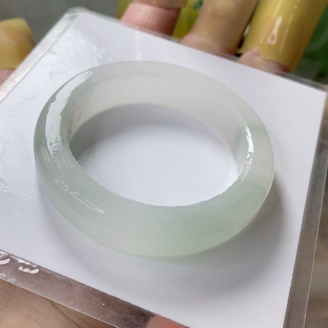 石英质玉手镯未镶嵌L*定制