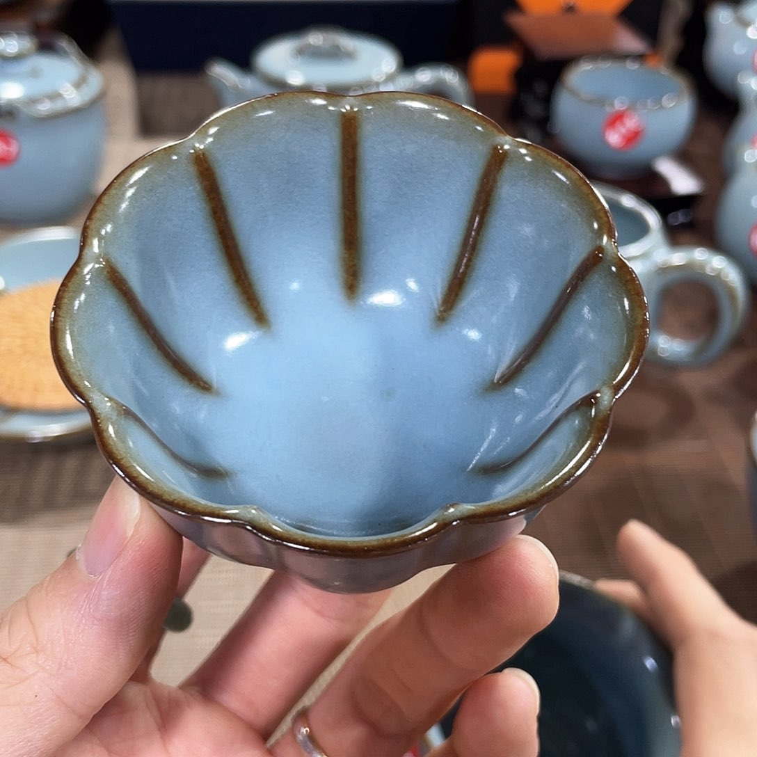 瓷片。。。。。。。。。。。。。。。。。