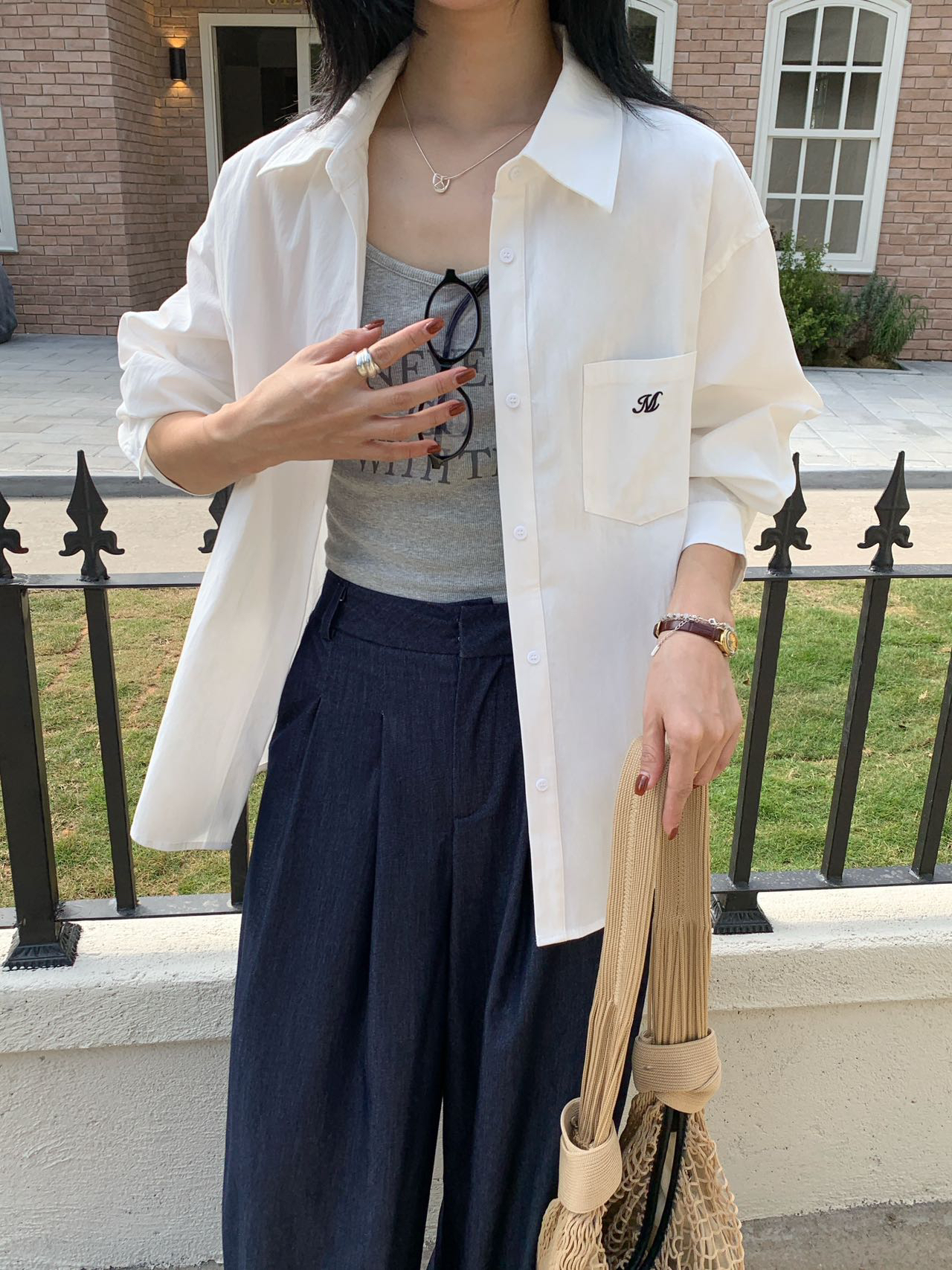 【鞋爱】6035春季新款翻领长袖纯色宽松版衬衫女