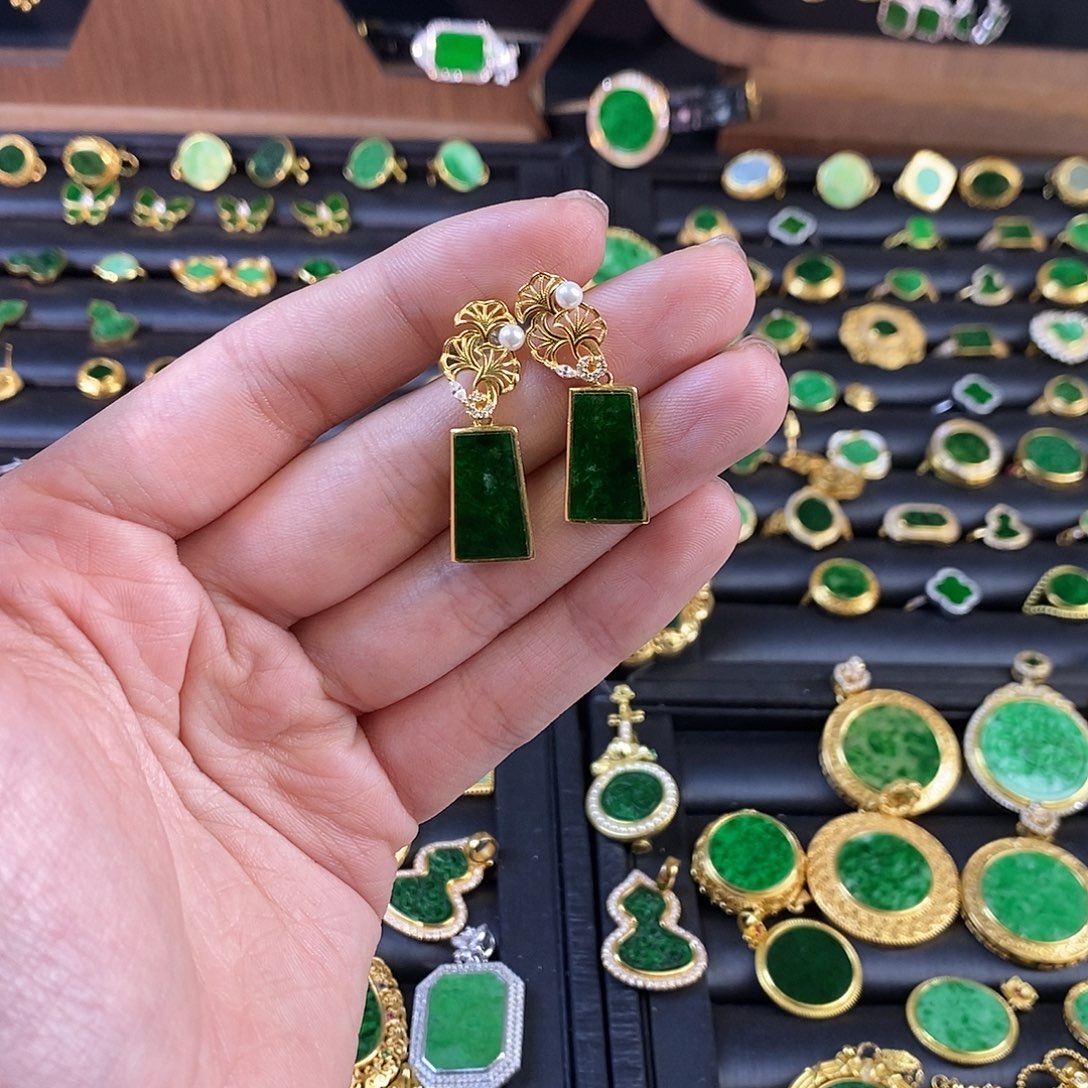 静***阳翡翠未镶嵌耳饰缅甸翡翠耳饰