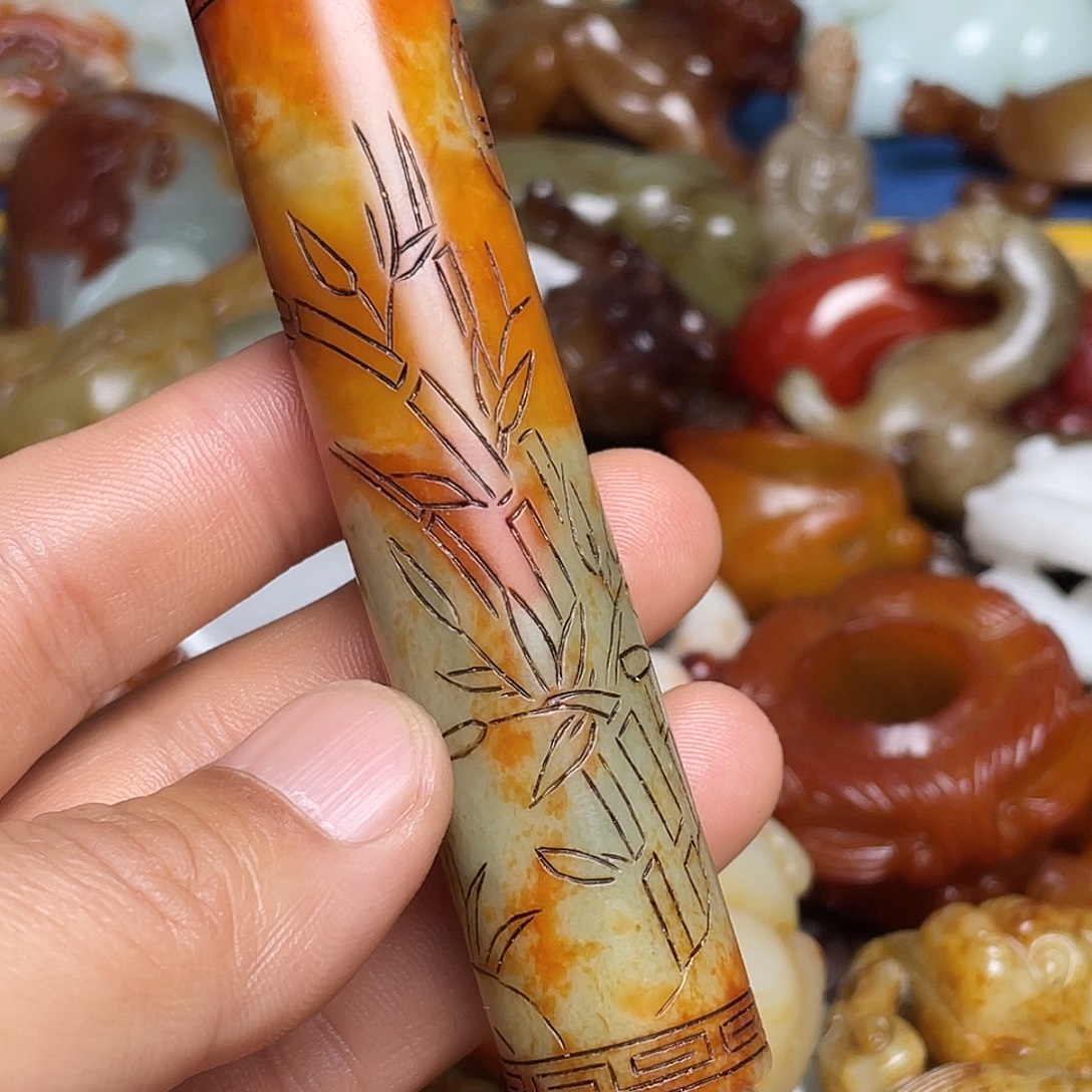 宝***玉和田玉未镶嵌挂件