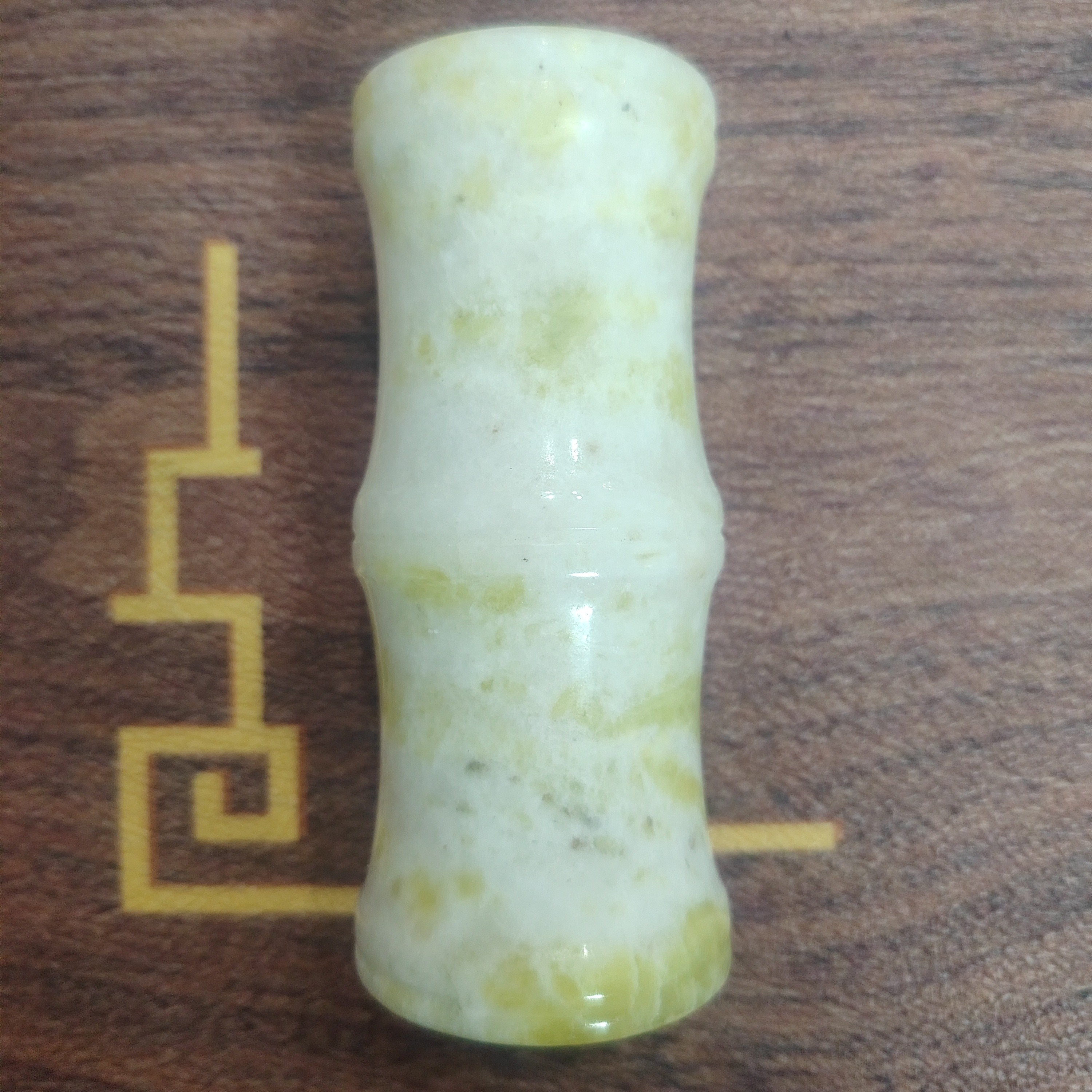 居家创意摆件岫岩料笔筒居家使用多样性发货