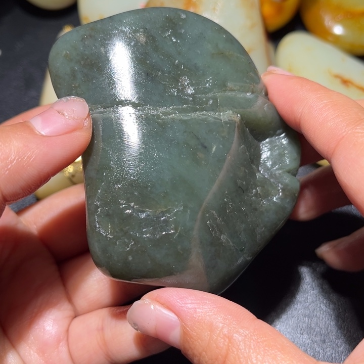 和田玉未镶嵌珠宝奇石