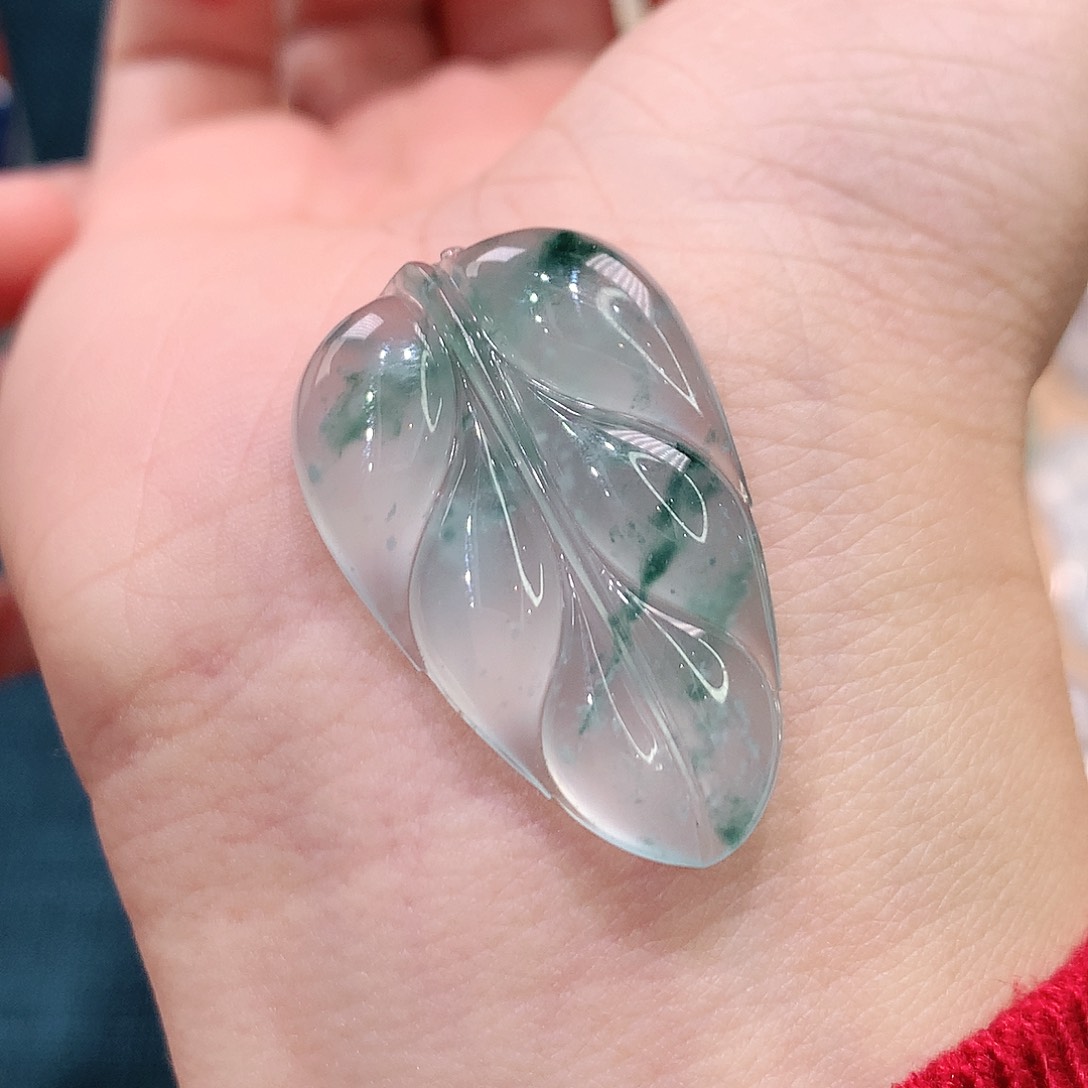 翡翠挂件未镶嵌叶子