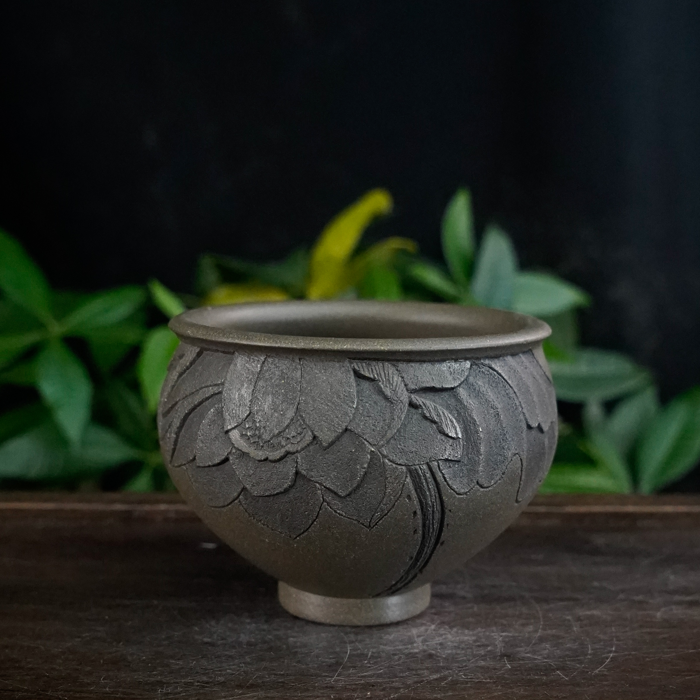 GSZS-5892 宜兴手工紫砂 刻绘主人杯