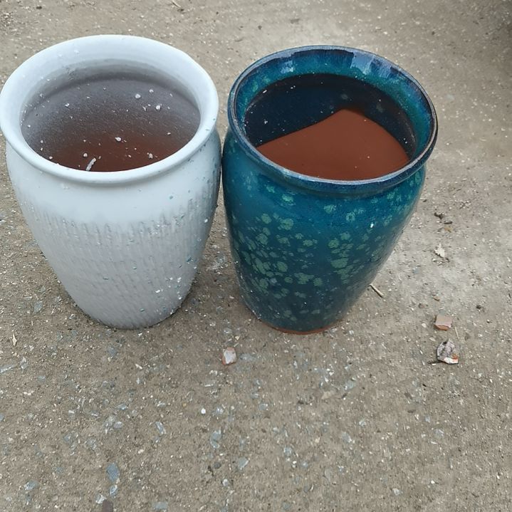 红陶瑕疵两个盆子