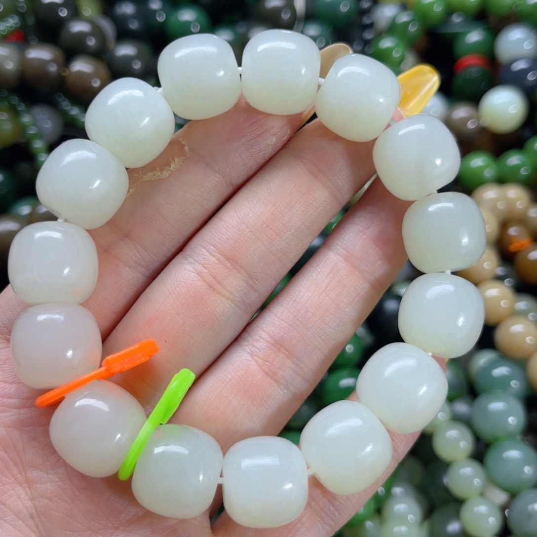 手链未镶嵌和田玉