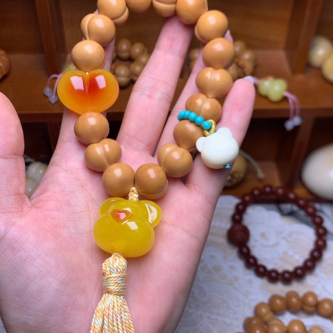 吊坠猴头核桃高定屁桃手持15➕定制小熊