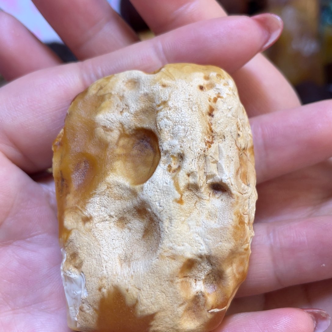 定制琥珀未镶嵌原石