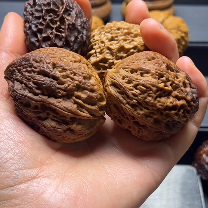 秋***水文玩核桃吊坠L金刚凤凰38