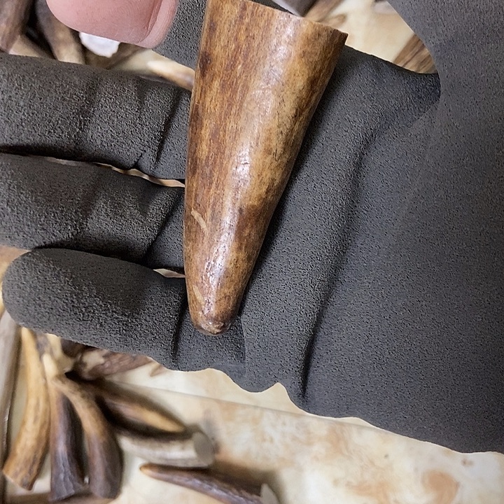 奥***开大叶紫檀（黑酸枝木类）手把件