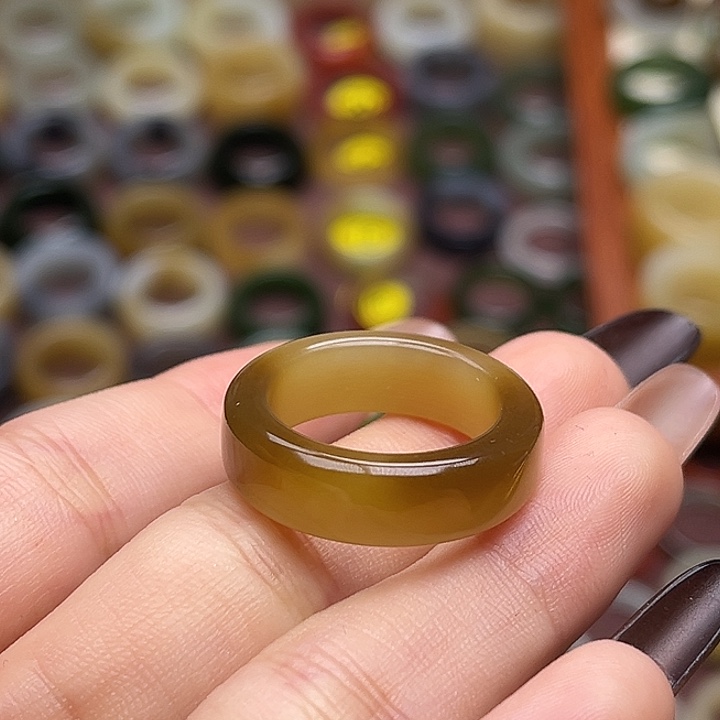 火***立和田玉未镶嵌戒指17.9