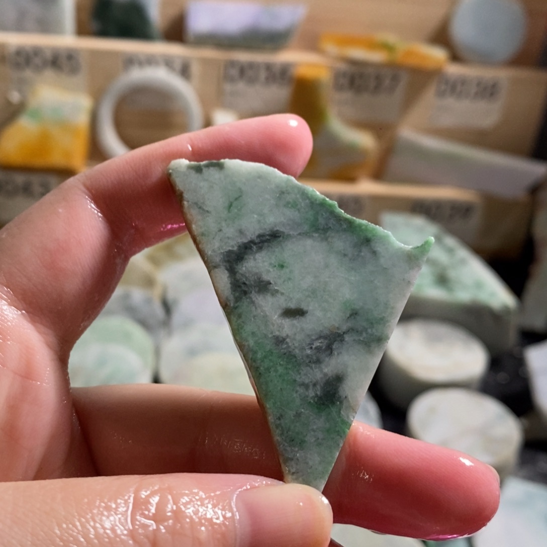 颈饰未镶嵌翡翠天然翡翠