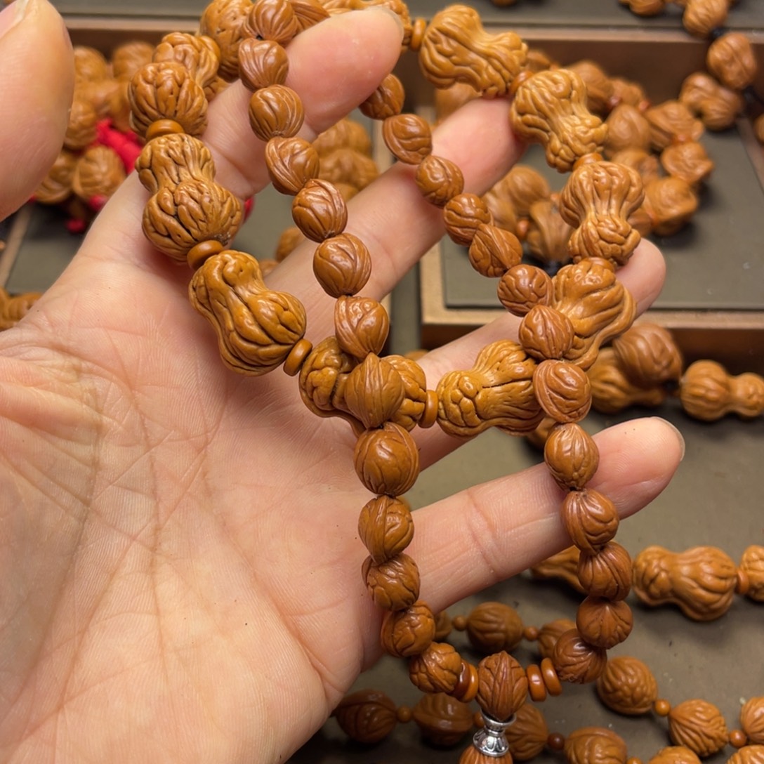 K***m桃核手串龙纹桃核13