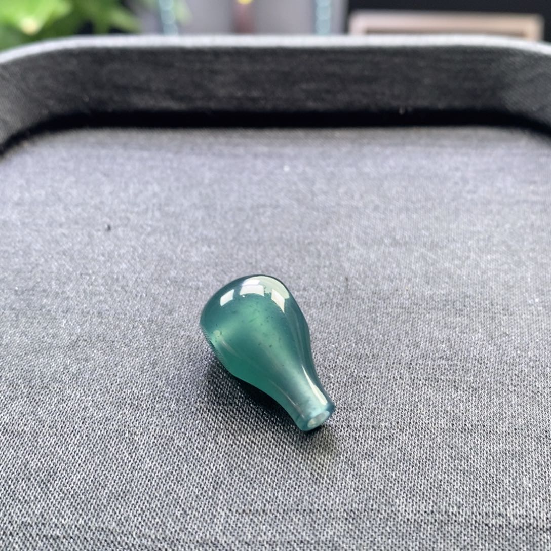 歲***稔翡翠未镶嵌手链卡12左右三通