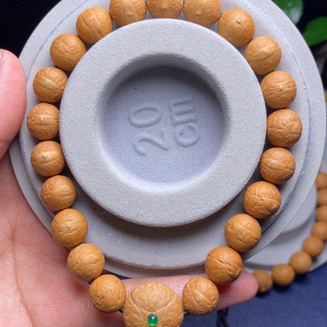 王***O凤眼菩提吊坠11手串