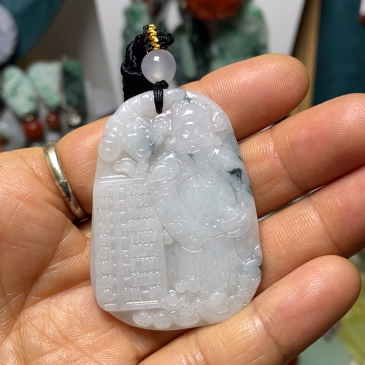 【闪购商品】翡翠吊坠(赠链)未镶嵌