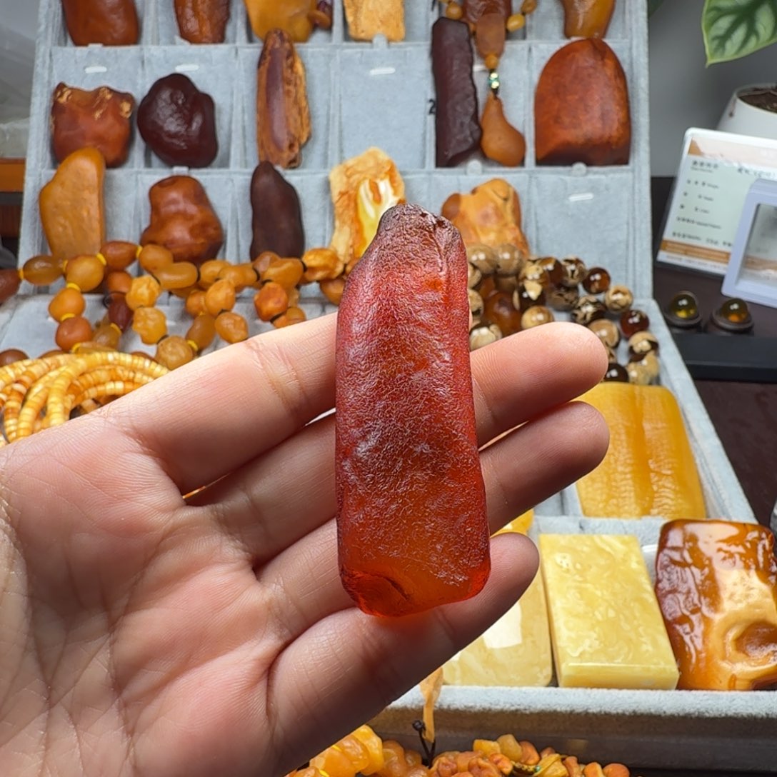 定制琥珀未镶嵌手把件