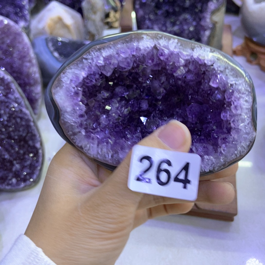 大型摆件（非配饰）紫晶未镶嵌