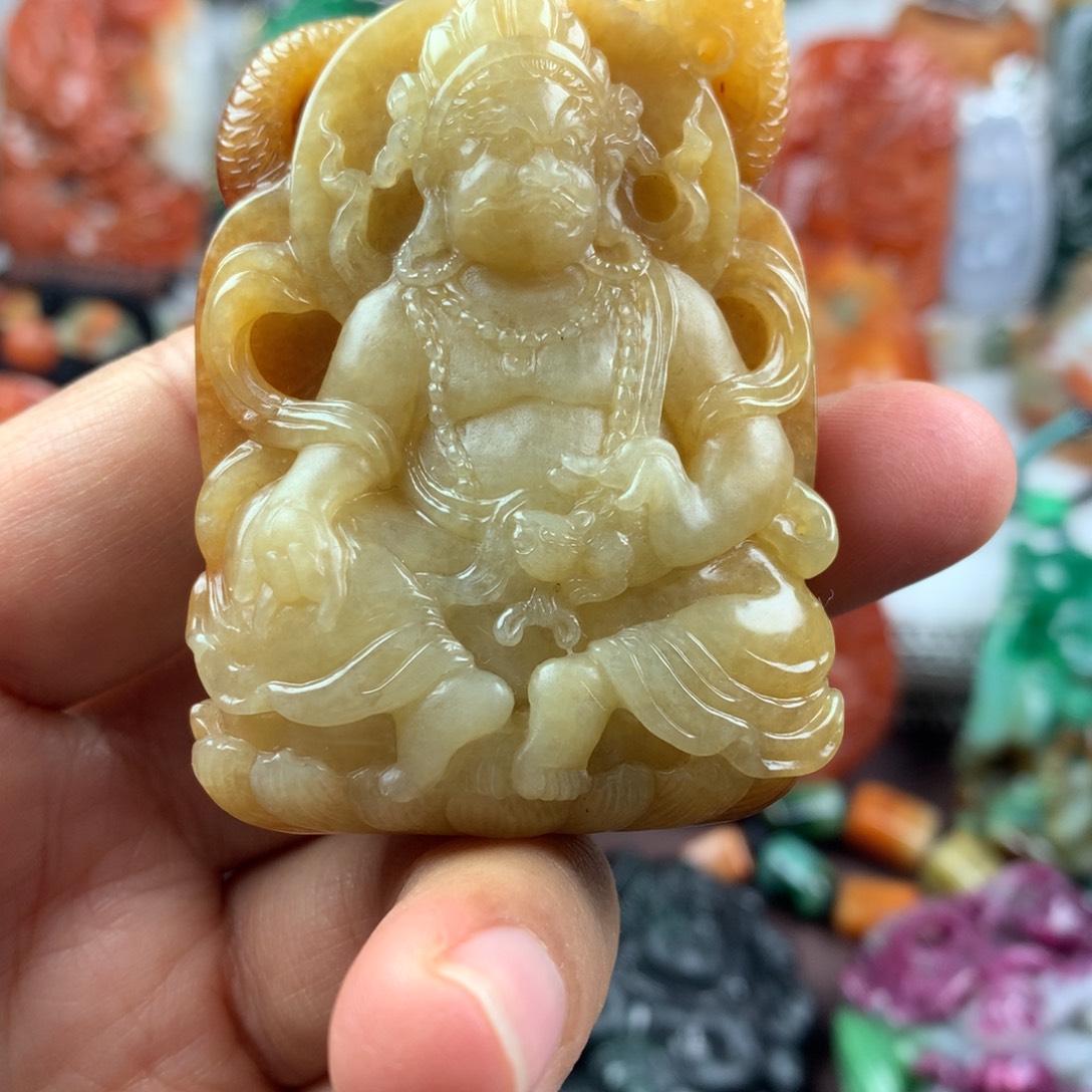 翡翠未镶嵌颈饰挂件