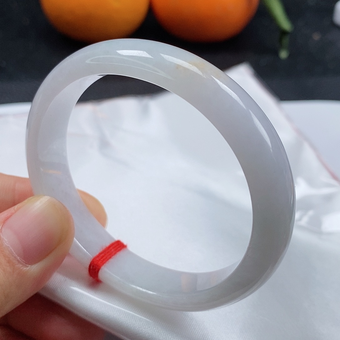 【闪购商品】翡翠手镯（贵妃镯）未镶嵌311号