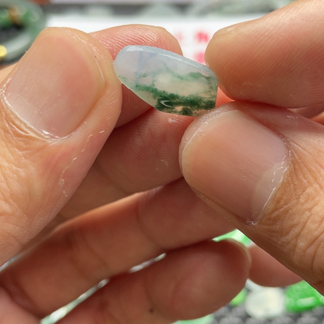 定制翡翠未镶嵌翡翠