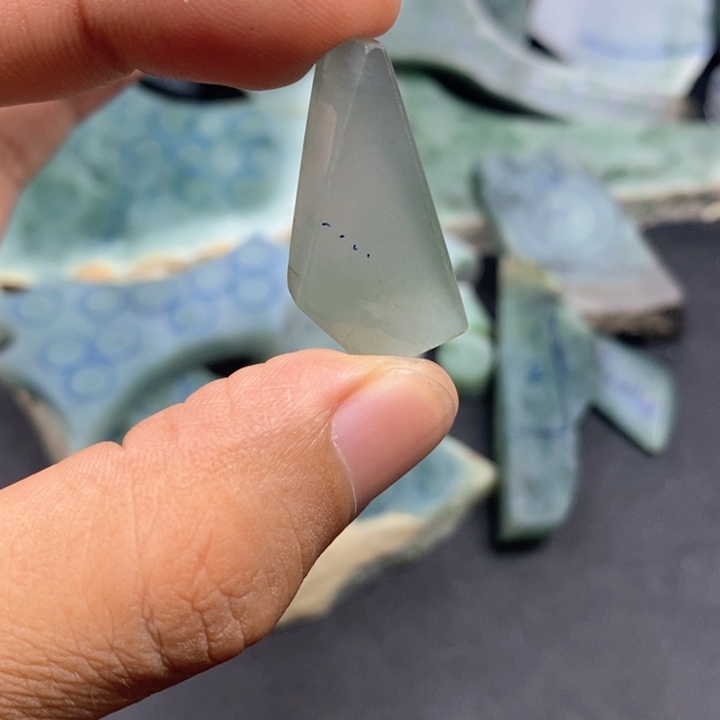 翡翠裸石毛料不包工