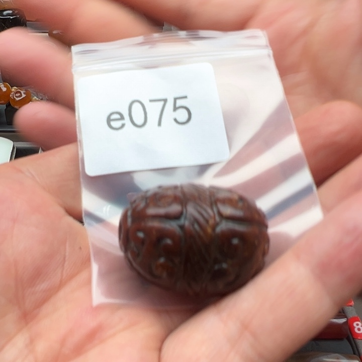 老***头和田玉未镶嵌珠宝半成品