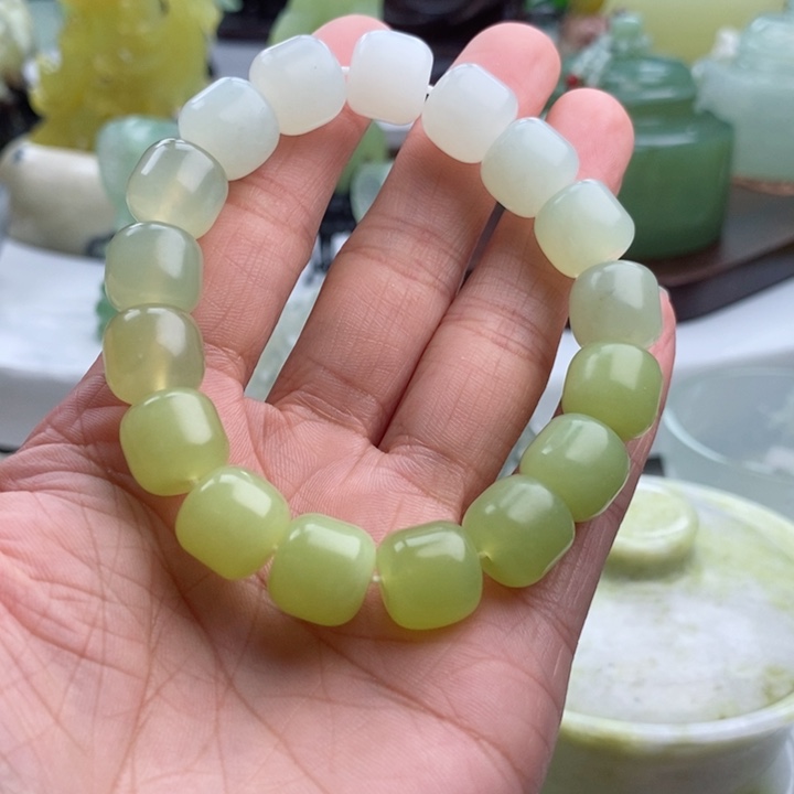 岫玉四大名玉手串未镶嵌