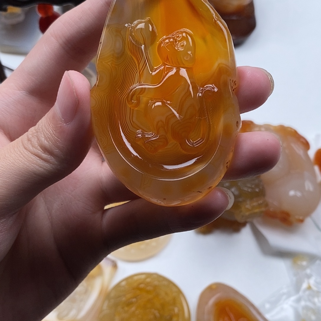 玩***么玛瑙/玉髓未镶嵌颈饰