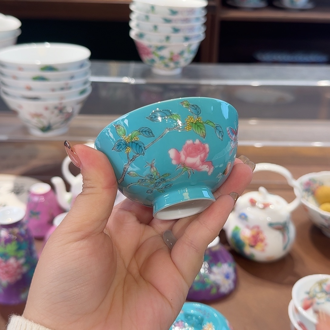 珐琅彩主人杯茶具的茶具