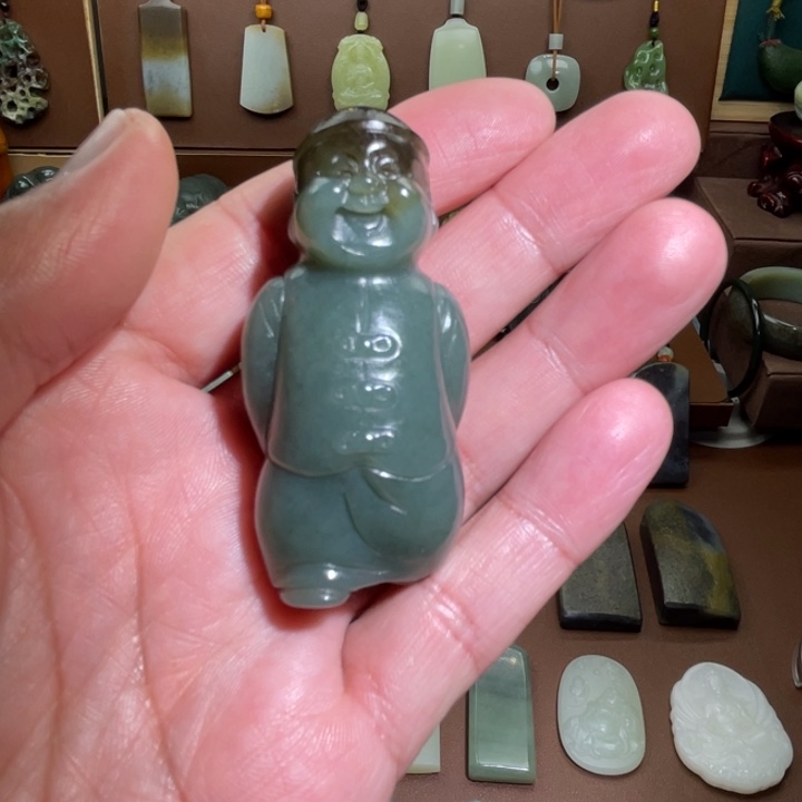 雷***歌和田玉未镶嵌颈饰