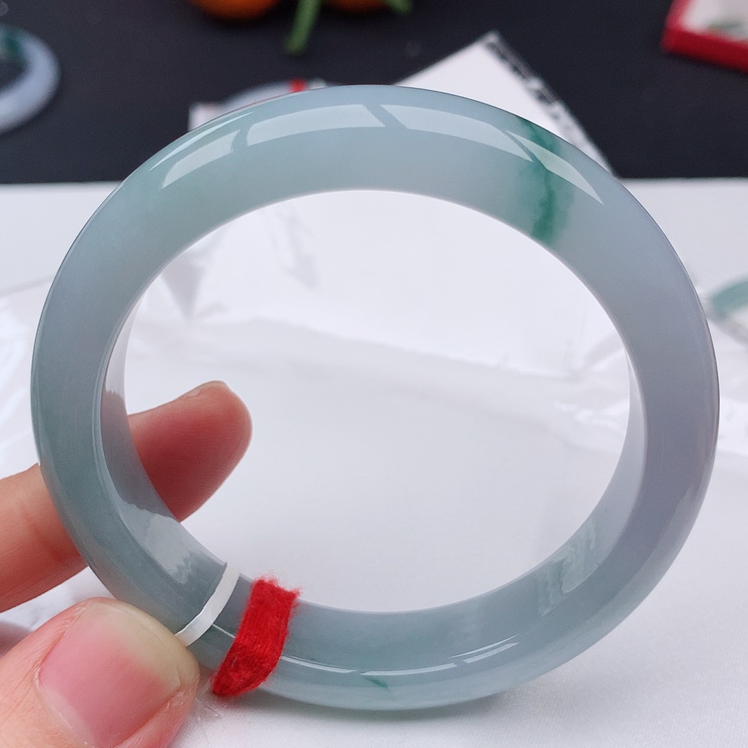 翡翠手镯未镶嵌天然翡翠手镯