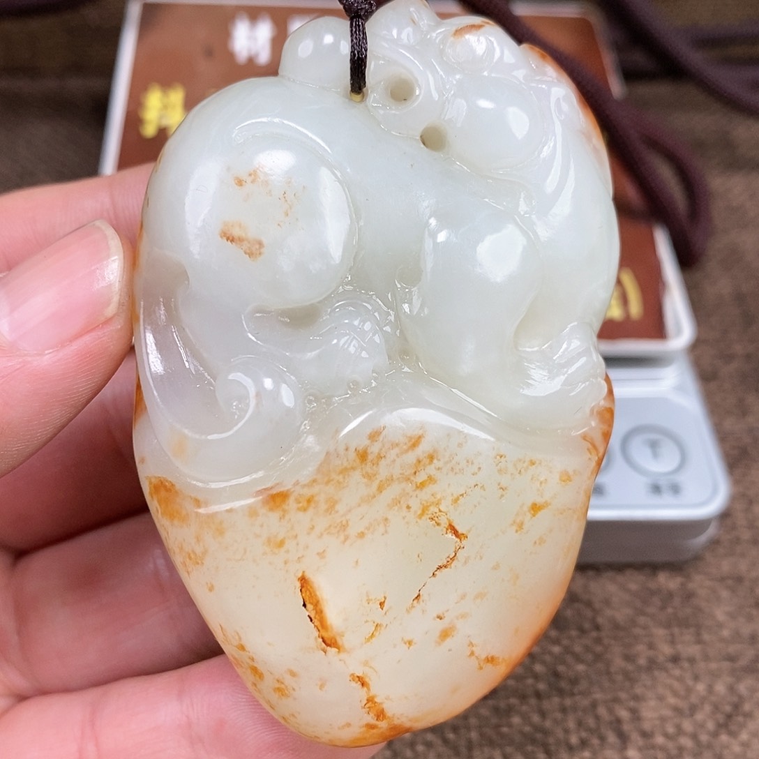 和田玉颈饰未镶嵌