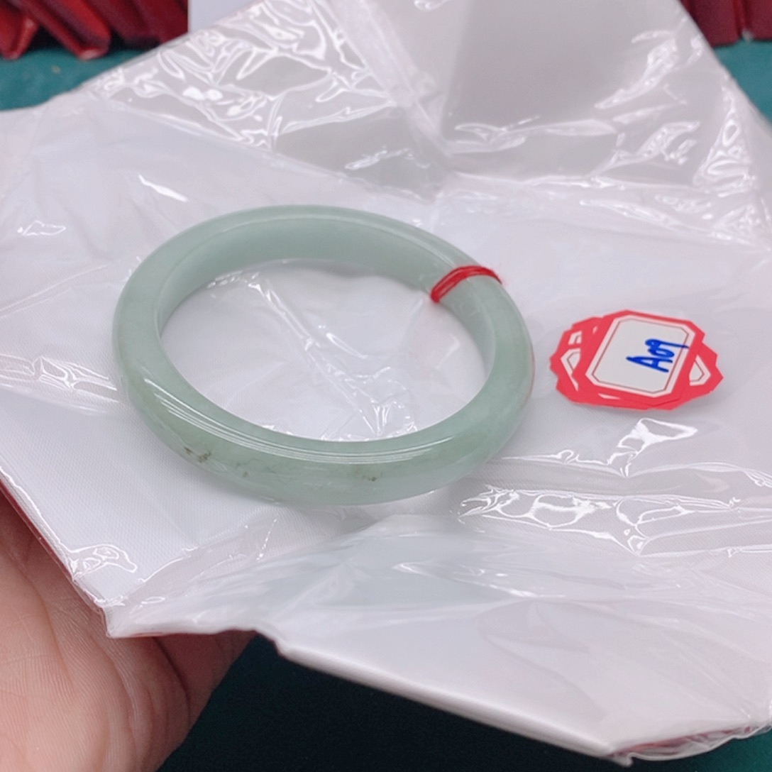 翡翠手镯未镶嵌?***?A09999999