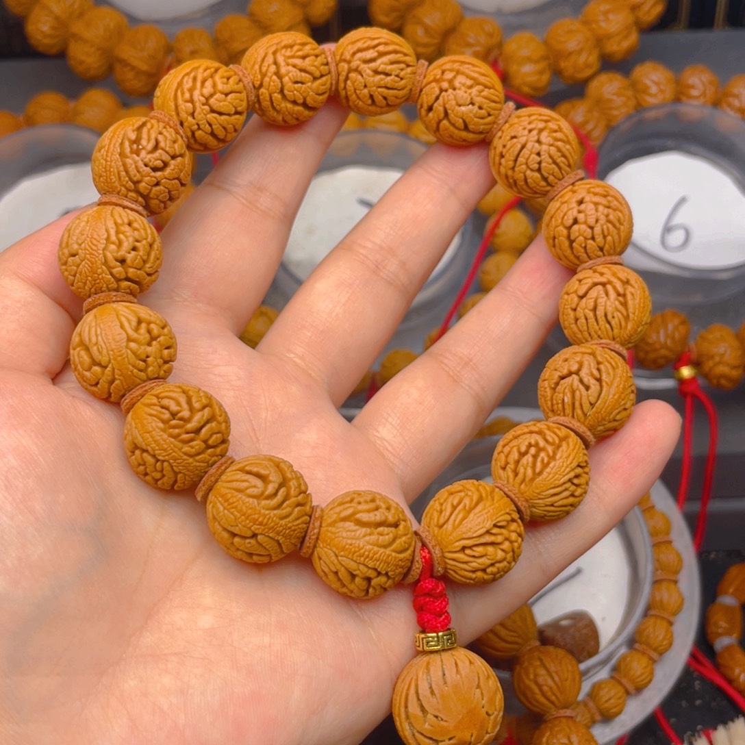 吊坠桃核龙鳞绣球1.7