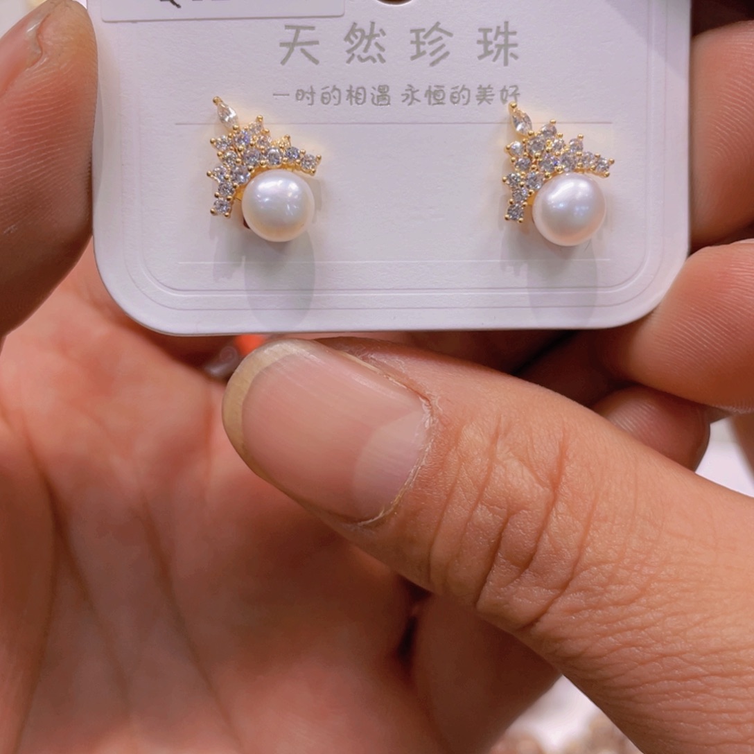 淡水珍珠耳饰未镶嵌