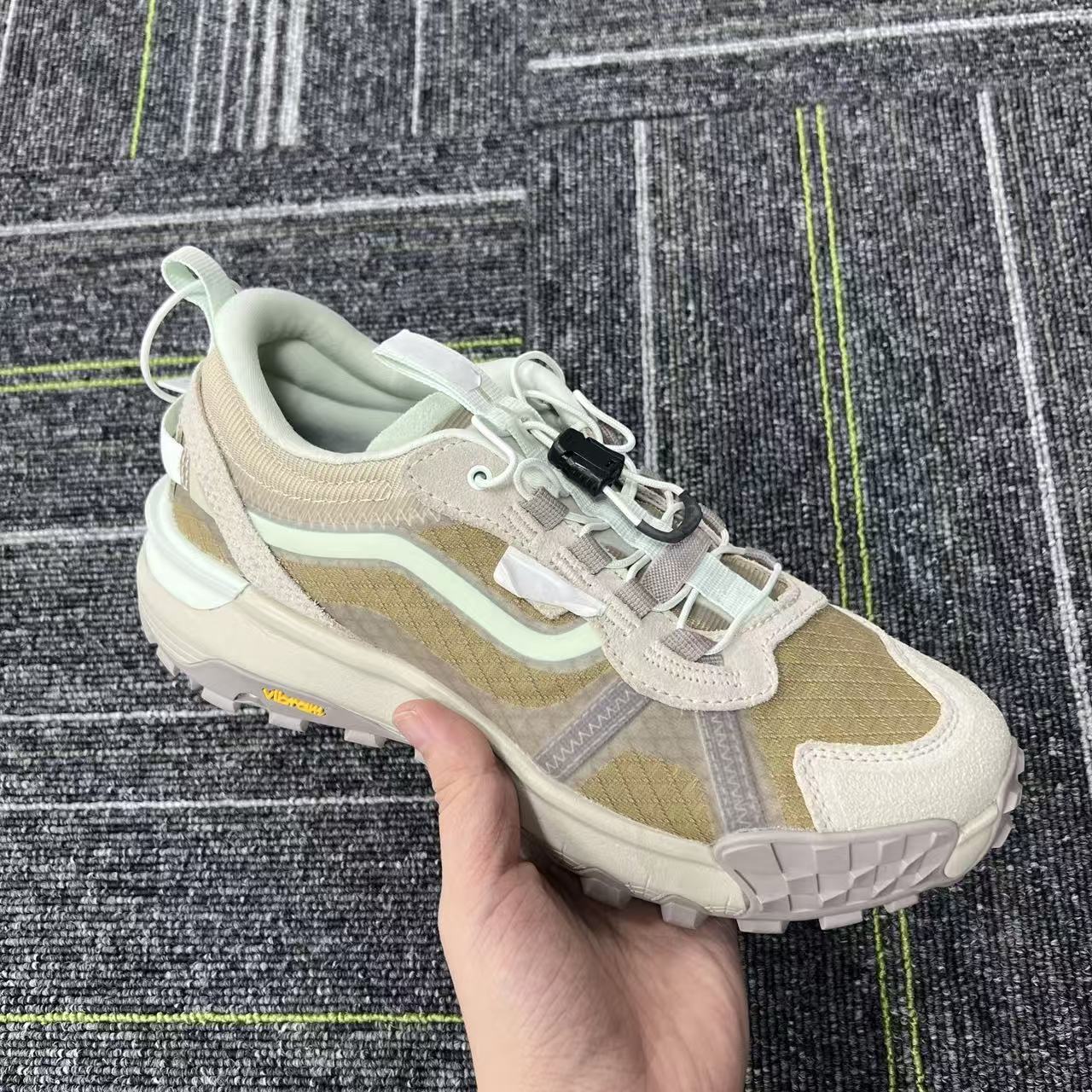 VANS/万斯 / 户外百搭时尚休闲鞋 G847（鞋垫后配 无原盒）