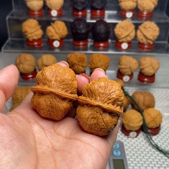 文玩核桃把件九羊方尊5