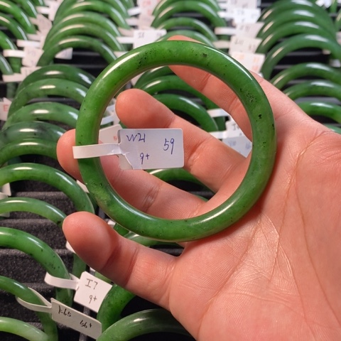 和田玉（碧玉）手镯未镶嵌