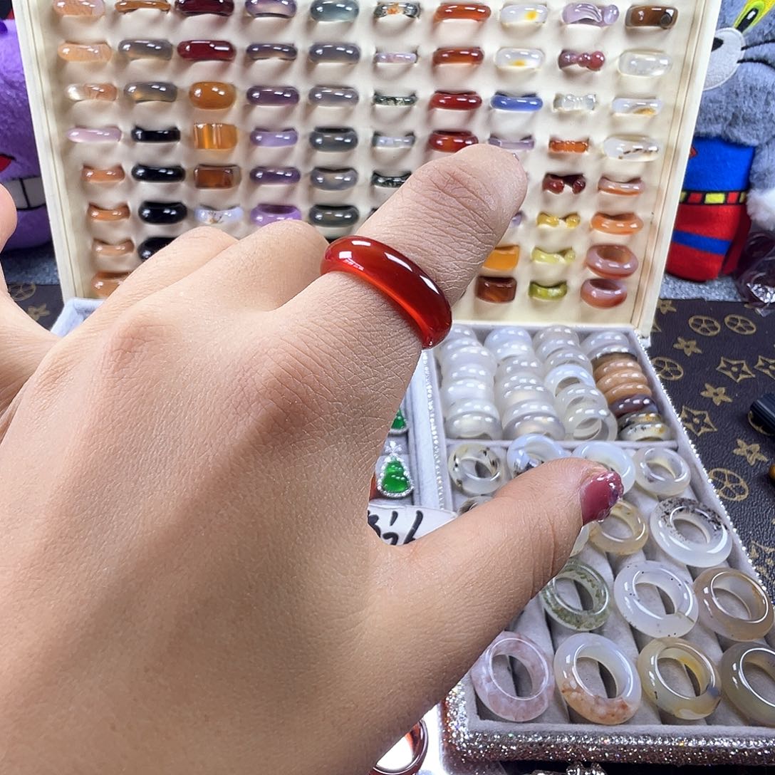 玛瑙/玉髓未镶嵌戒指A11不退换18.1港18