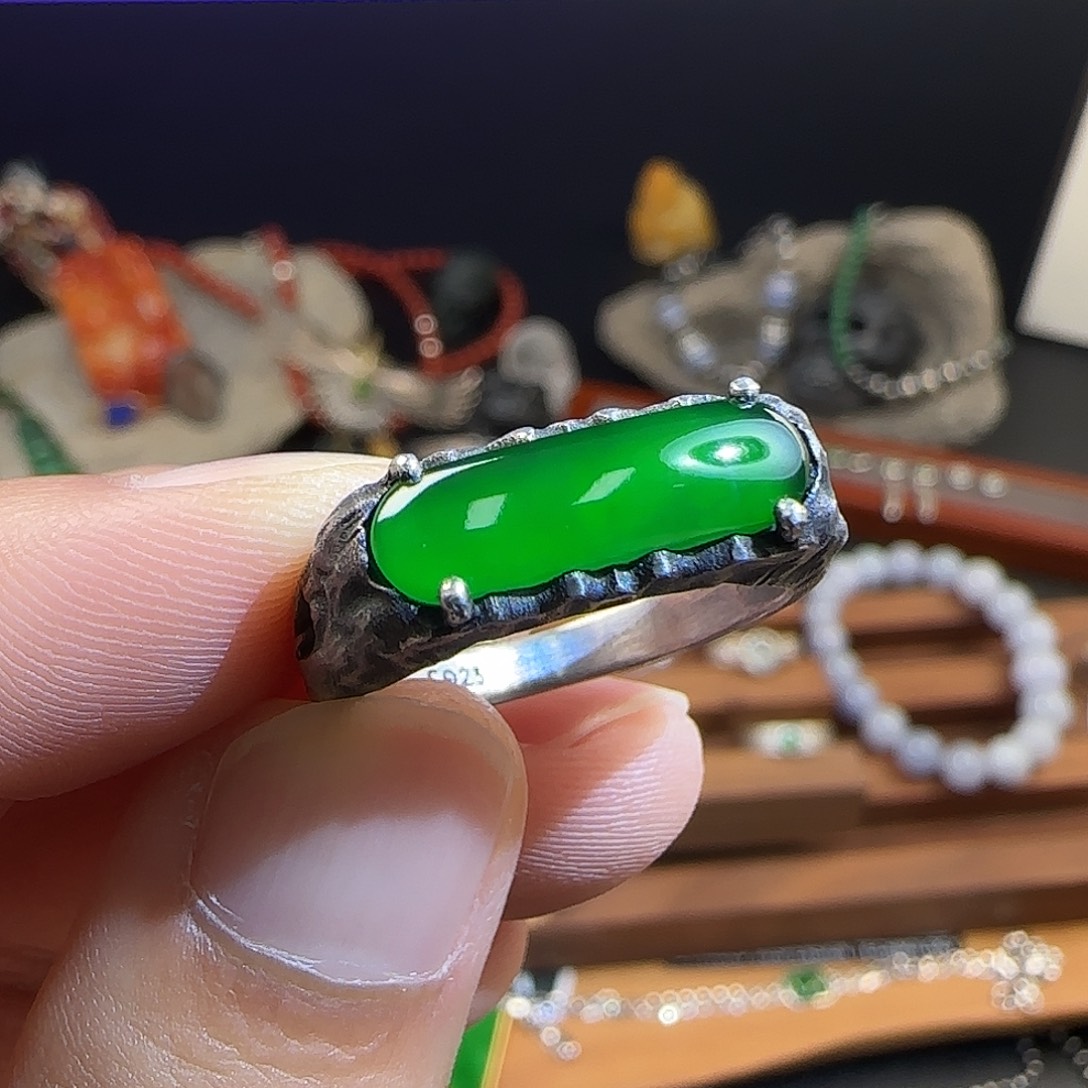 馒***头翡翠银S925镶嵌戒指